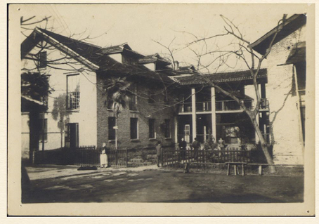 建成两层门诊住院楼