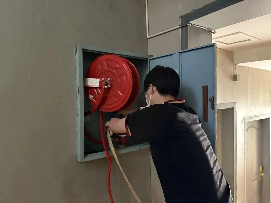 医者仁心遇险逆行 淬炼本领守护平安 衡阳市中心医院实习生火场救援彰显担当