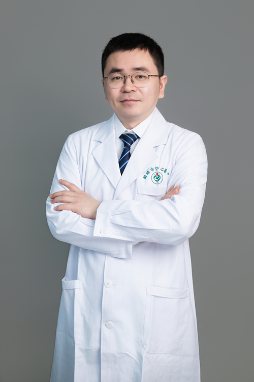 汤亮