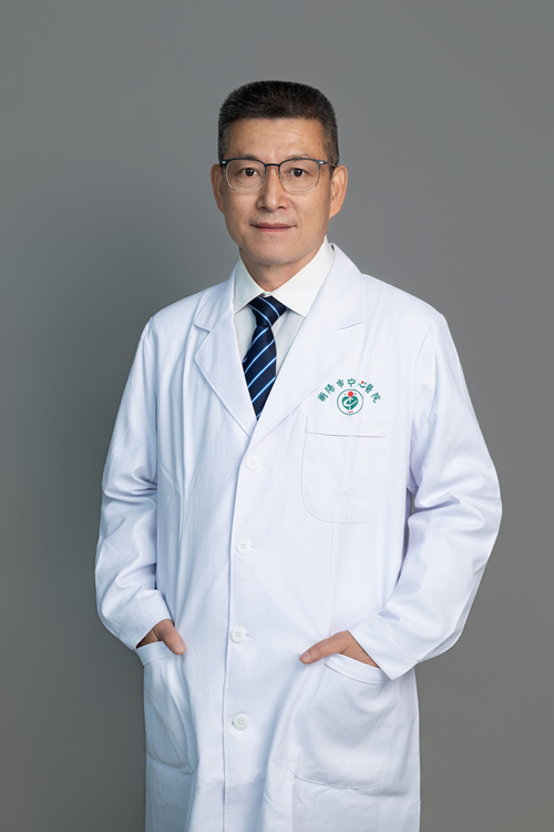 谢震君